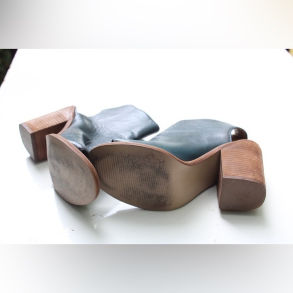 Steve Madden Terra booties - Picture 10 of 10